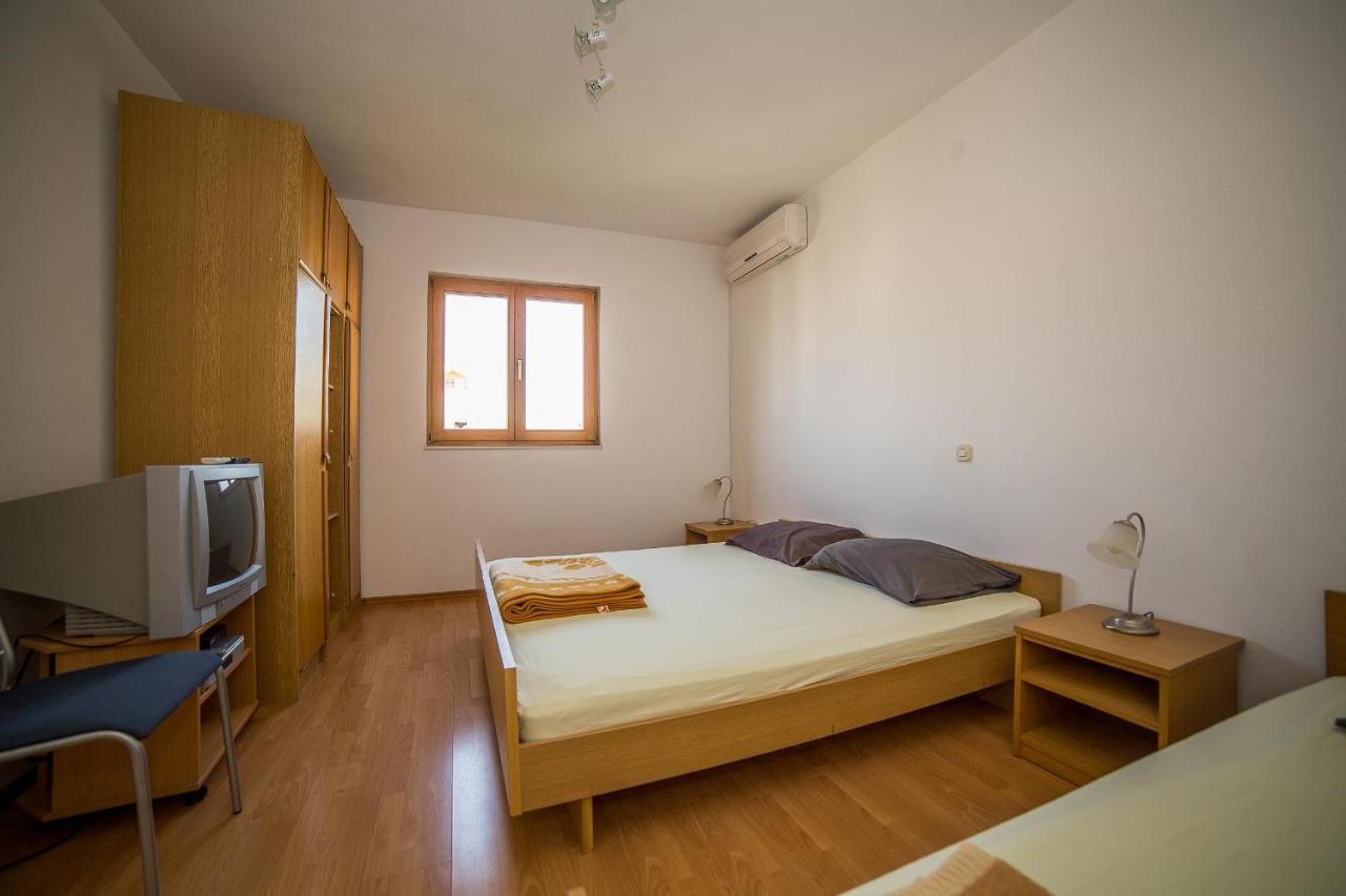 Apartments Grulović 1976 Srima Zewnętrze zdjęcie